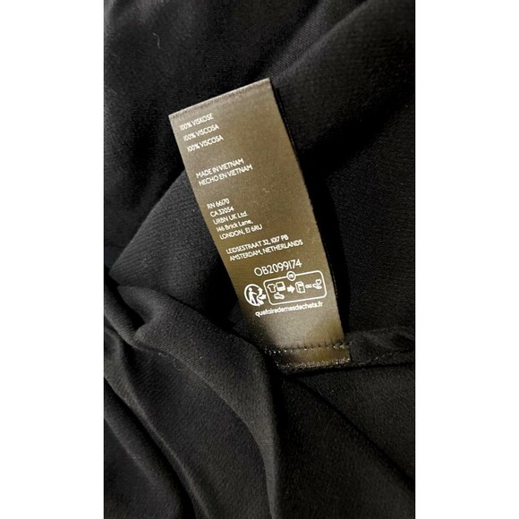 ANTHROPOLOGIE BLACK ABOVE THE KNEE LENGTH SKIRT NWT SIZE XL - Picture 6 of 7